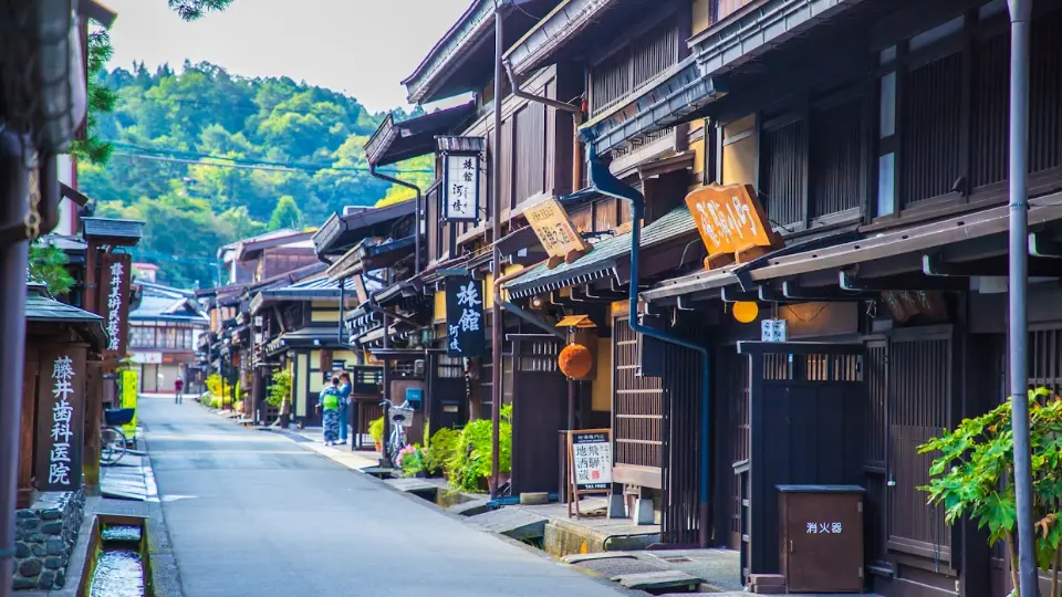 Discover Age-Old Traditions and Alpine Wonders on this Central Japan Adventure Tour