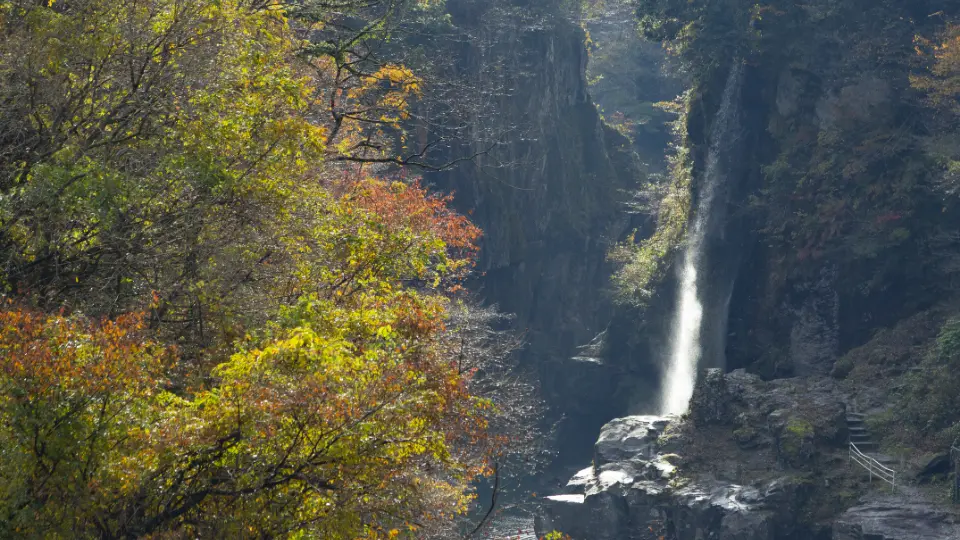 Hike through the rugged beauty of Tedori Gorge