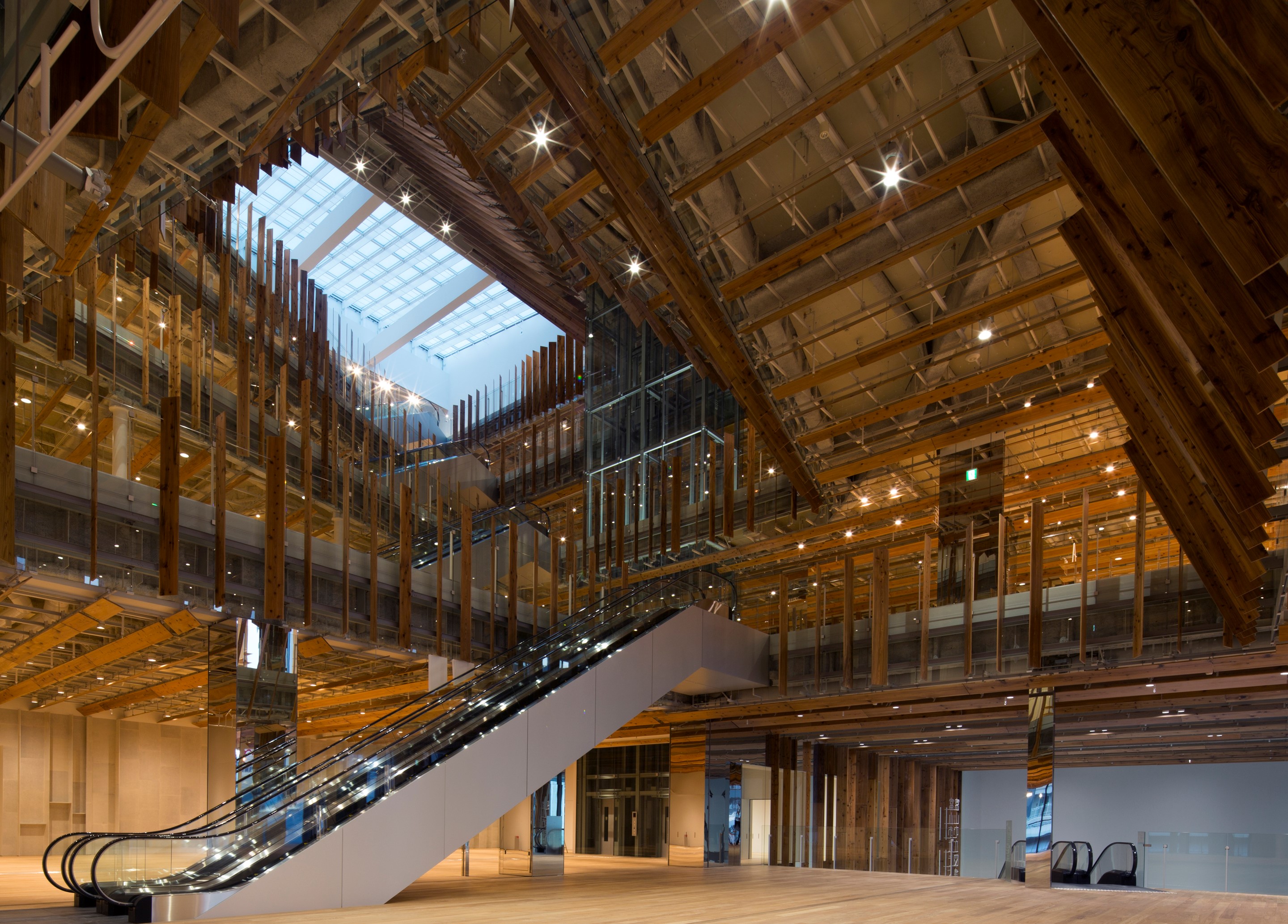 ガラス美術館（２階ロビー）